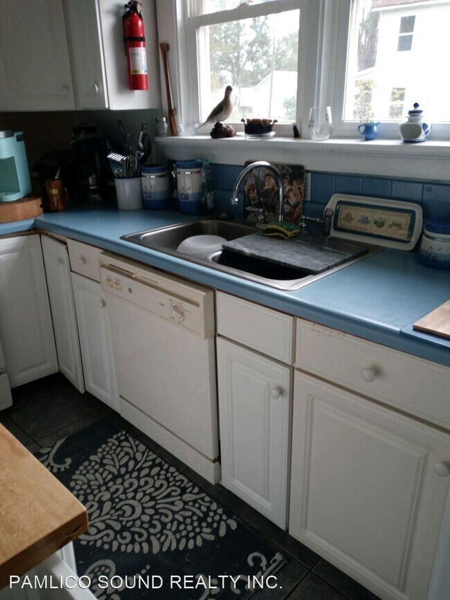Foto del edificio - 3 br, 2 bath House - 513 Academy Street