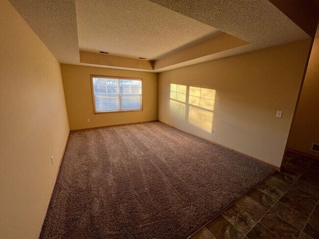 Building Photo - Huge End Unit Townhouse Available Now, New...
