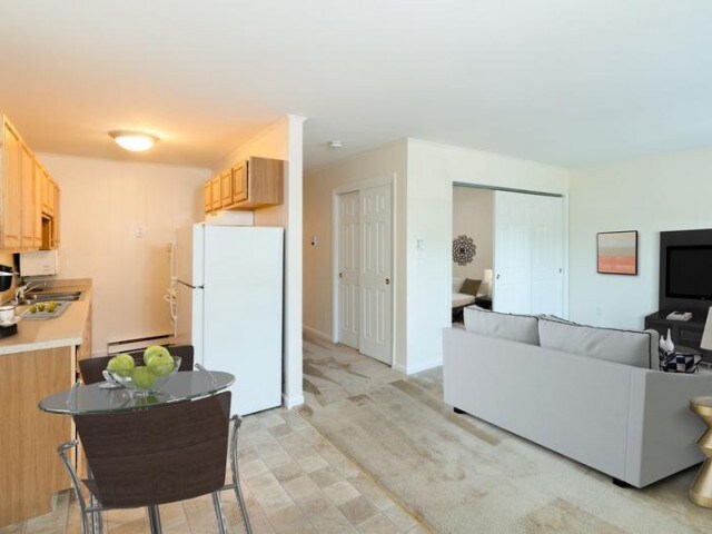 Pembroke Place Apartments Concord Nh Kitchen Living Dining Room Pembroke Place