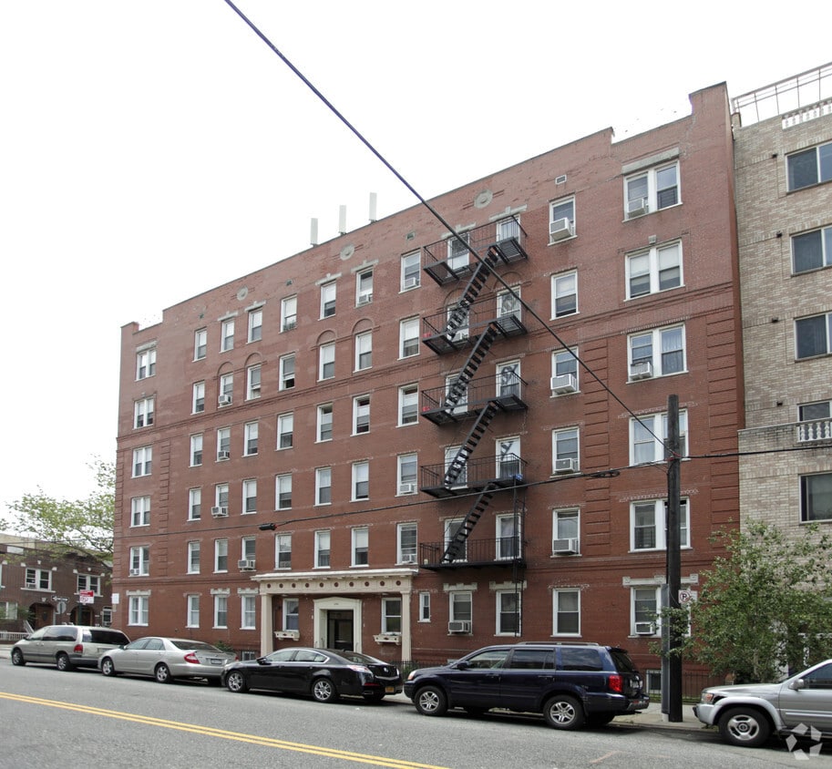 206 Quentin Rd, Brooklyn, NY 11223 Apartments in Brooklyn, NY