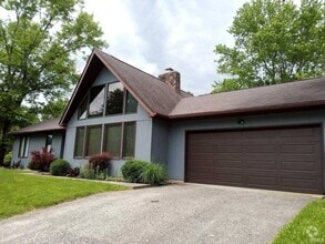 Building Photo - 3310 S Browning Pl