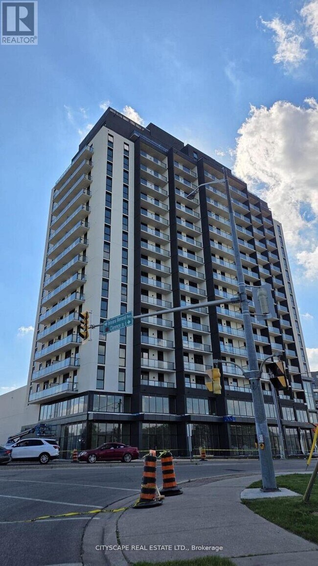 Building Photo - 33 Erie Ave
