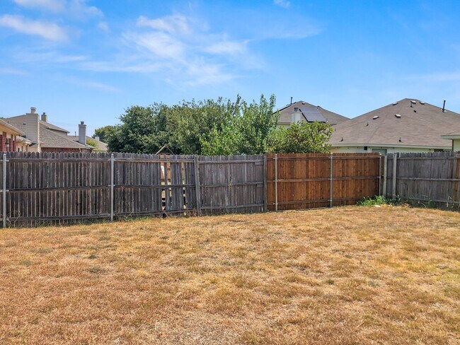 Building Photo - Charming 4 Bedroom Two Story Home in Ft. W...