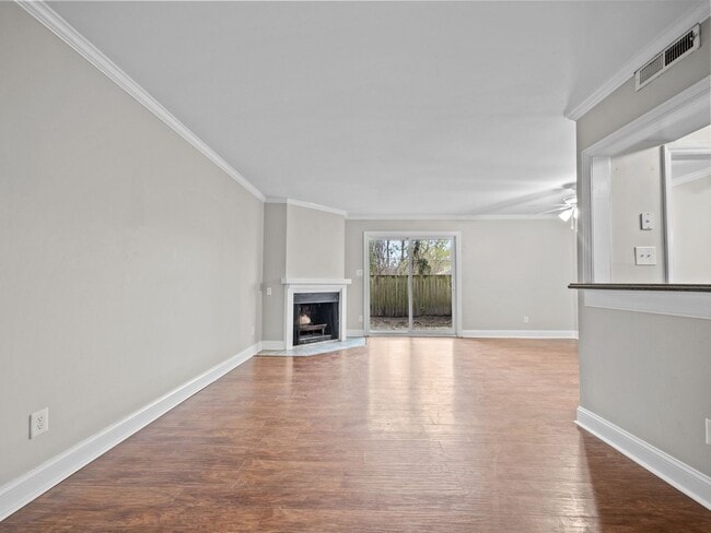 Building Photo - Welcome to Branchwood Townhouse!
