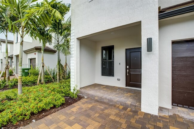 Building Photo - 234 SW 159th Ct