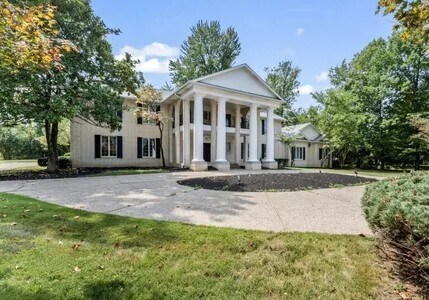 Building Photo - 8904 Ayrshire Ave