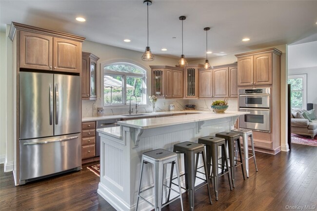 Foto del edificio - 2055 Grandview Dr