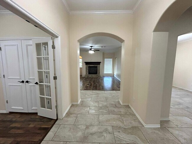 Foto del edificio - Elegant Living in the Heart of OKC – Impec...