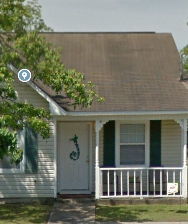 Building Photo - 610 Mitchell St