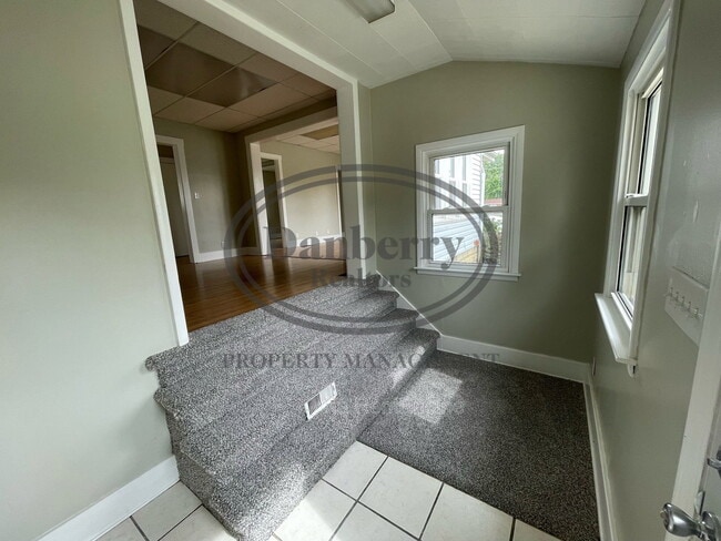 Building Photo - 931 Tiffin Ave
