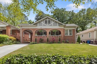 Building Photo - 894 Rose Cir SW