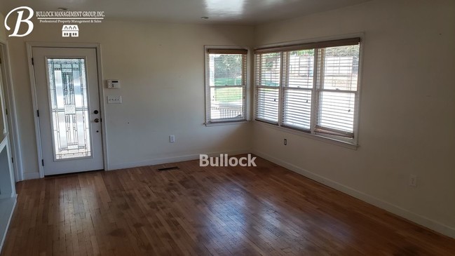 Foto del edificio - 3751 McElroy Rd