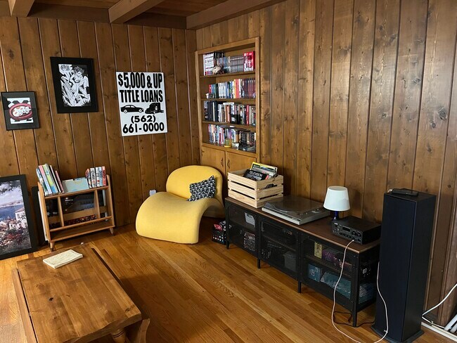 Foto del edificio - 1483 N 1st Ave