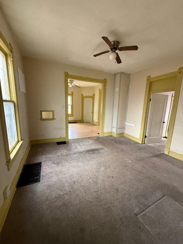 Building Photo - 968 W View St