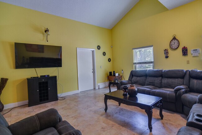 Foto del edificio - 2960 58th Ave S