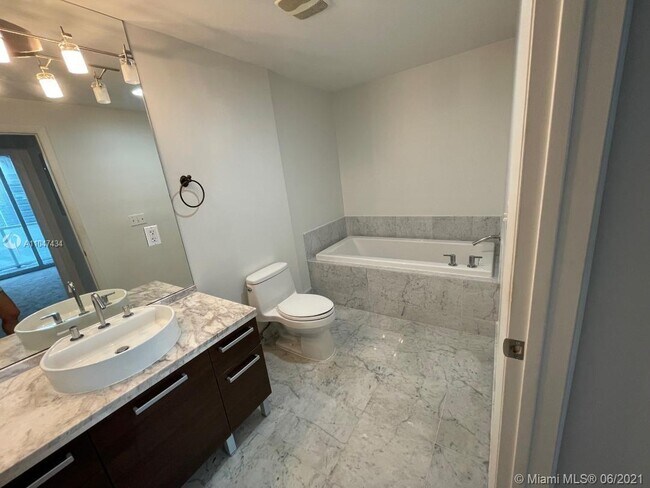 Building Photo - 244 Biscayne Blvd