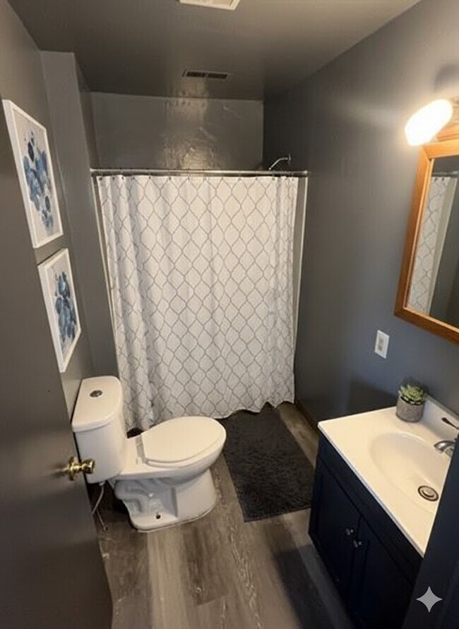 Foto del edificio - 3504 Blackstone Ave