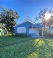 Building Photo - 5618 E Crosstimbers St