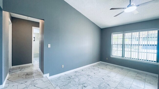 Foto del edificio - 6807 Galle Ct
