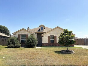 Building Photo - 96 Jessica Dr