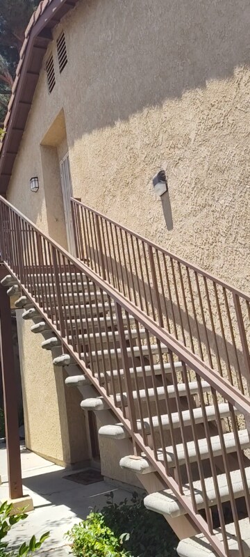 Foto del edificio - 1365 Crafton Ave