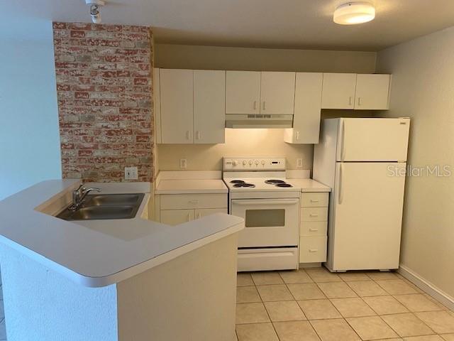 Building Photo - 850 S Tamiami Trl