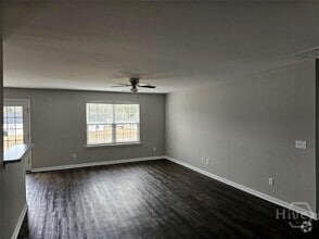 Building Photo - 207 Evans Ter