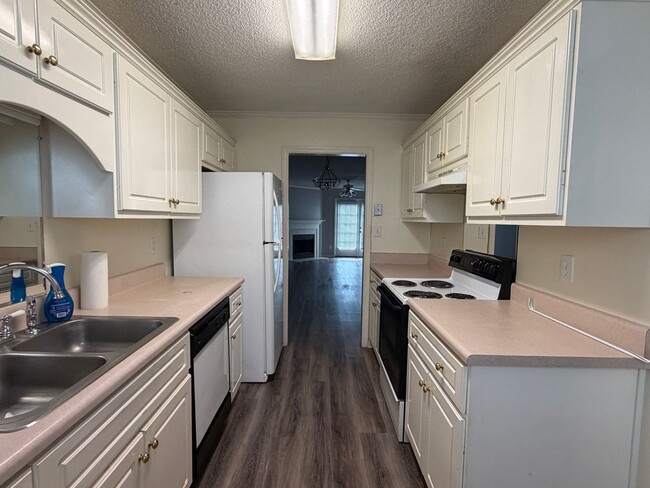 Building Photo - 4420 Misty Cove Ct