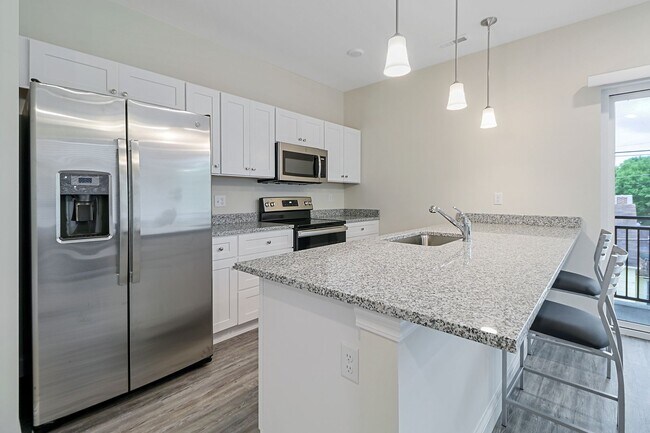 Foto del interior - 611 S State St