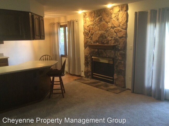 Building Photo - 3 br, 4 bath House - 7107 Tumbleweed Dr