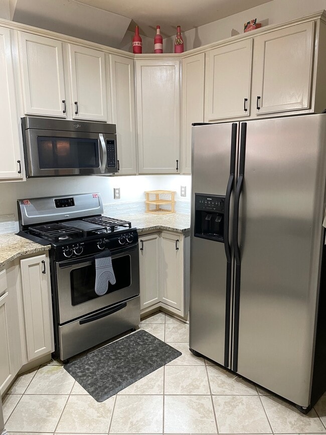 Foto del edificio - 4717 Delta Ridge Ct