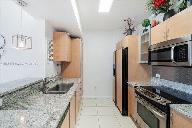 Foto del edificio - 2775 NE 187th St