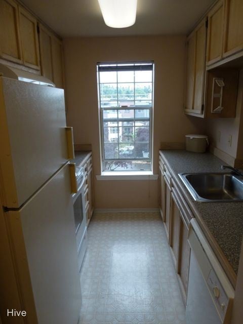 Building Photo - 5307 Ravenna Pl NE