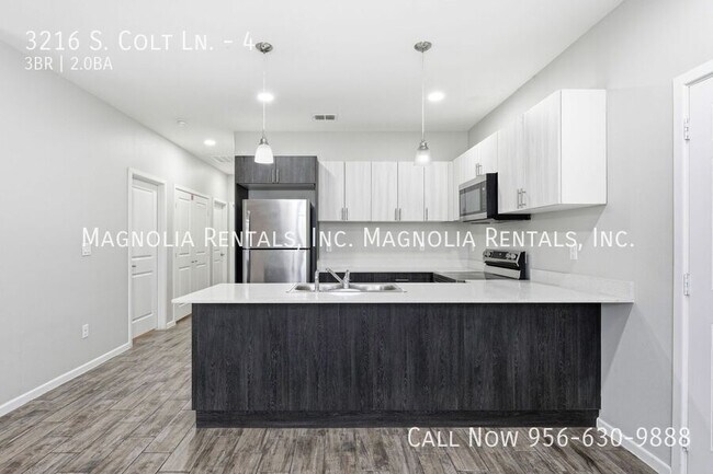 Foto del edificio - 3216 S Colt Ln