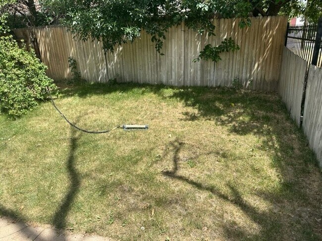 Foto del edificio - 2 bedroom, 1 bath in Denver's Sunnyside ne...