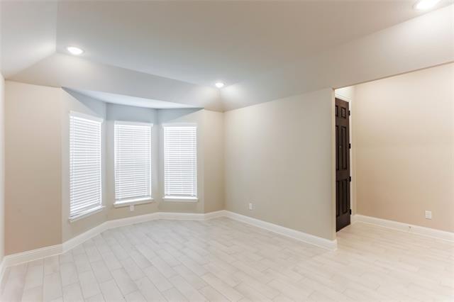 Building Photo - 701 Rain Barrel Pl