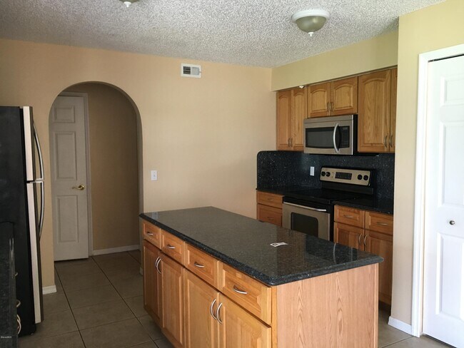 Foto del edificio - 1793 Sawgrass Dr SW