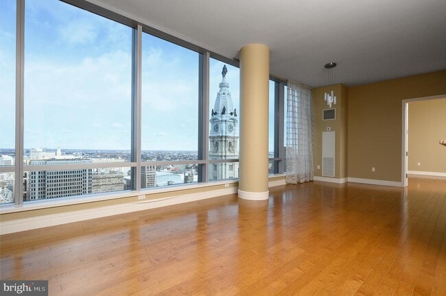 Building Photo - 1414 S Penn Square