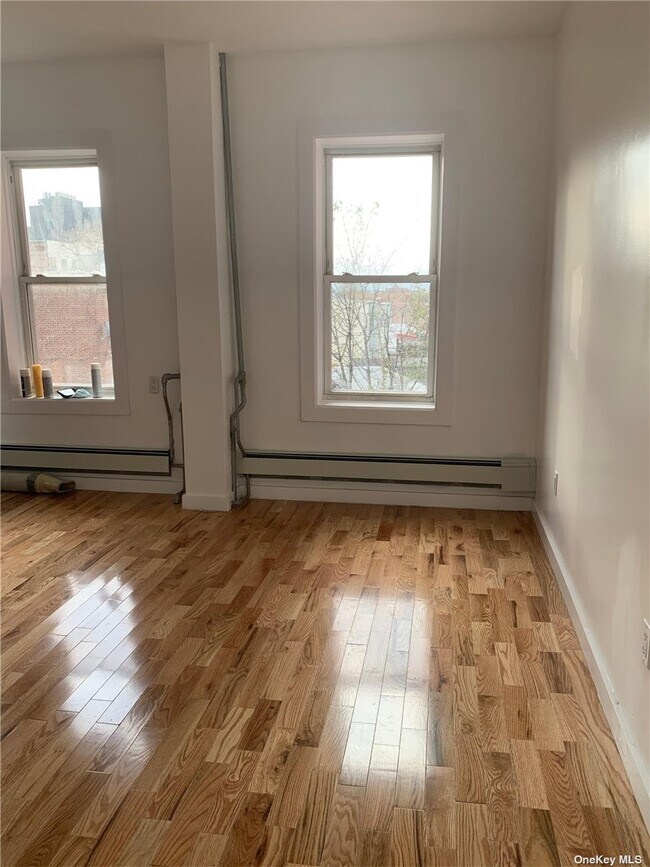 Building Photo - 2534 Tilden Ave