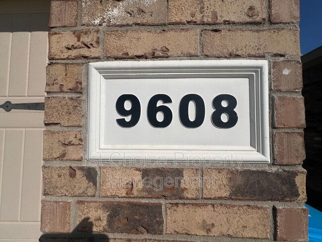 Foto del edificio - 9608 New Bern Dr