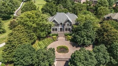 Building Photo - 700 Princeton Hills Dr