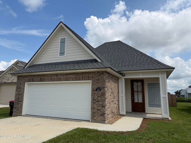 Building Photo - 102 Ancona Ln