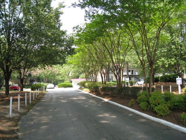 Building Photo - 850 Mount Zion Rd