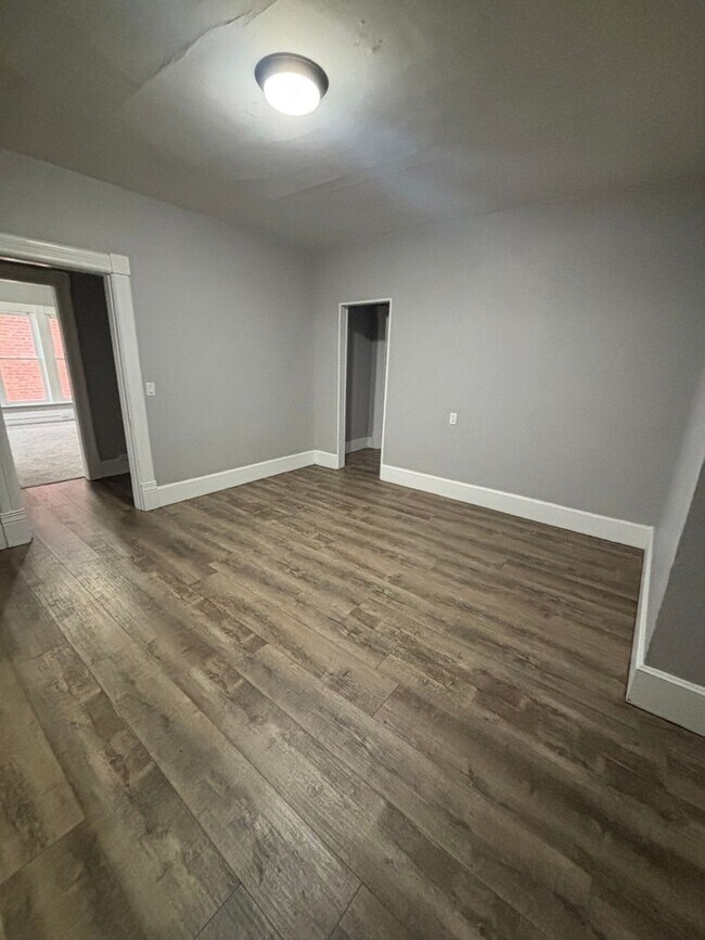 Foto del edificio - 720 Main St