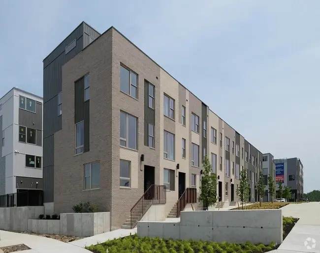 Building Photo - 3001 Schirra Ln