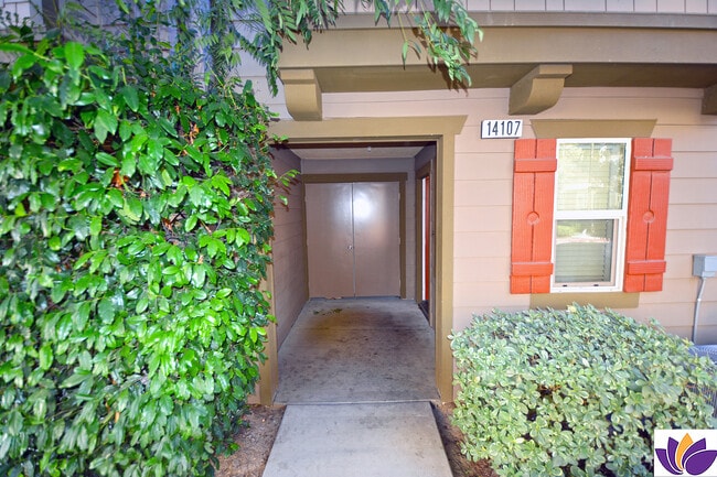 Building Photo - 14107 W Birch Ln