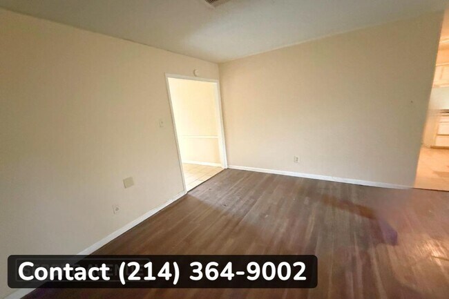 Foto del edificio - 10627 Sagewillow Ln