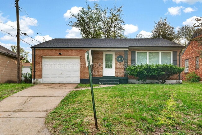 Photo - 1810 Mora Ln House