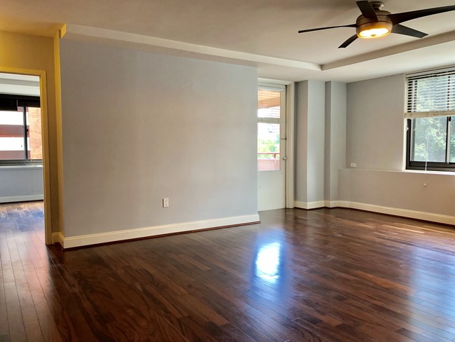 Foto del edificio - 1021 Arlington Blvd