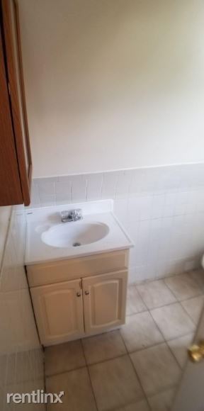 Building Photo - 1 br, 1 bath Apartment - 609 S 20th St 3